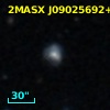 2MASX J09025692+1603266