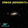 2MASX J09560472+1324377