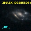 2MASX J09585508+4744076