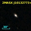 2MASX J10132773+4730588